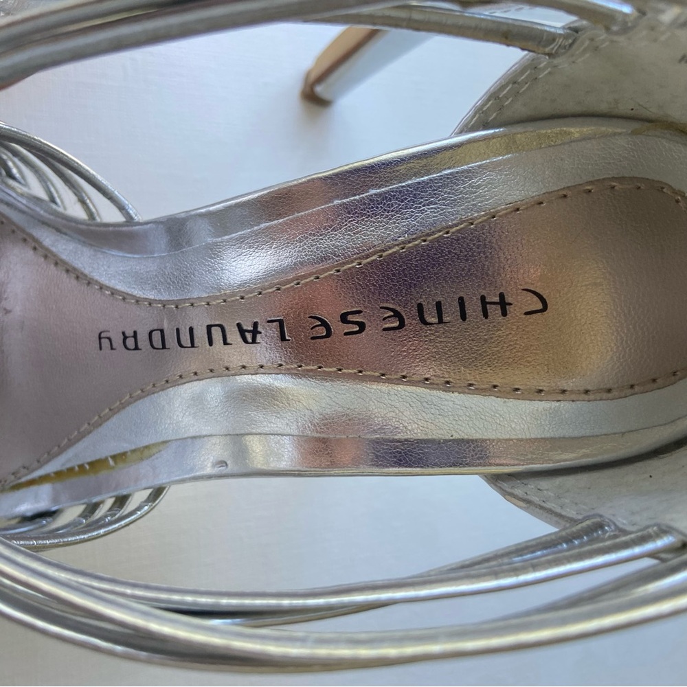 CHINESE LAUNDRY Silver Strappy Platform Heels 6.5 Prom - Picture 7 of 9